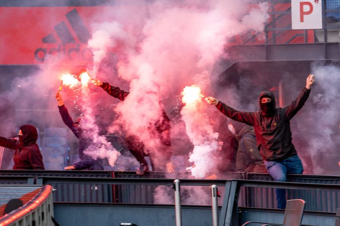 Feyenoord-fans in het stadion.