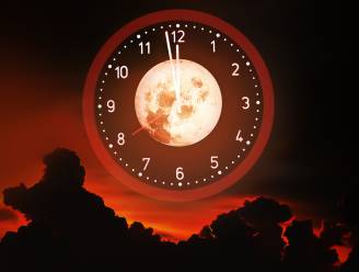 “Apocalyps dichterbij dan ooit”: ‘Doomsday Clock’ opnieuw opgeschoven richting middernacht