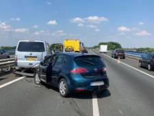Enorme file op A50: meer dan 90 minuten vertraging na ongeluk bij Ravenstein