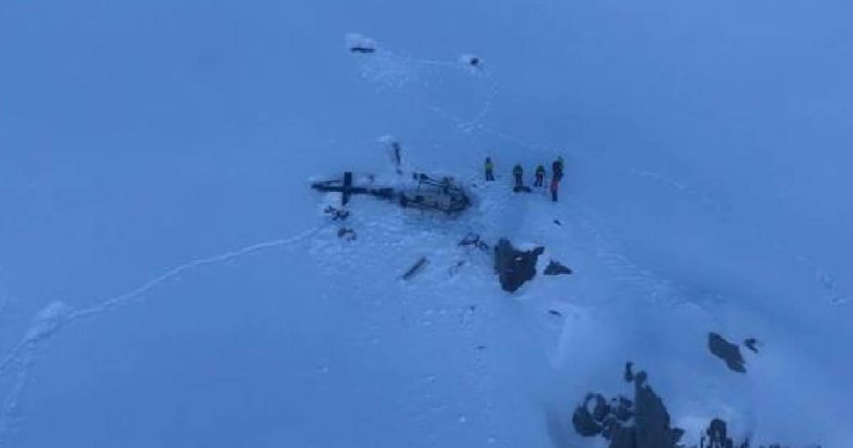 Doden na botsing vliegtuig en helikopter boven Alpen.
