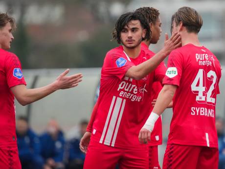 FC Twente legt jeugdspeler uit de academie voor twee jaar vast