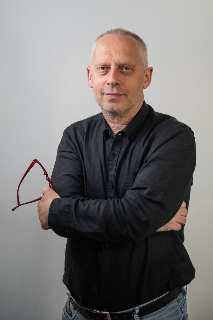 ENSCHEDE - Portret van journalist Teun Staal.