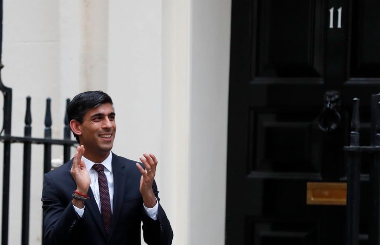 De Britse minister van Financiën Rishi Sunak. Sunak heeft zich kandidaat gesteld om premier te worden. Beeld AP