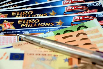 Belgian winner of 149 million euros with EuroMillions has come forward and plans a new start: “My first wish? A new car”