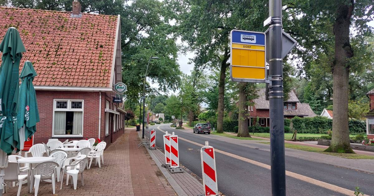 Busje komt zo, maar in Weerselo niet op zondag: ‘Nu moeten studenten door ouders gebracht worden...’