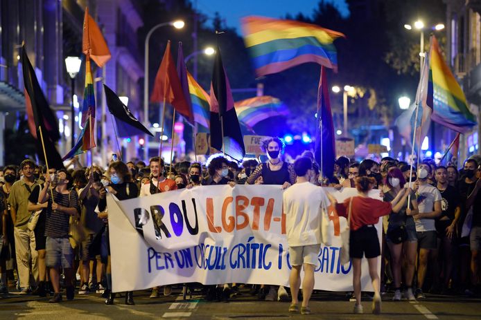 De homofobe aanval op de 24-jarige verpleger Samuel Luiz Muñiz veroorzaakte verschillende protesten door LGBTQ+-groepen doorheen Spanje.