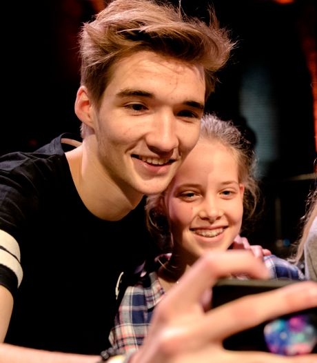 youtuber gio latooy 22 dichtbij het kopen van een woning van 1 2 miljoen euro in krimpen aan de lek rotterdam ad nl
