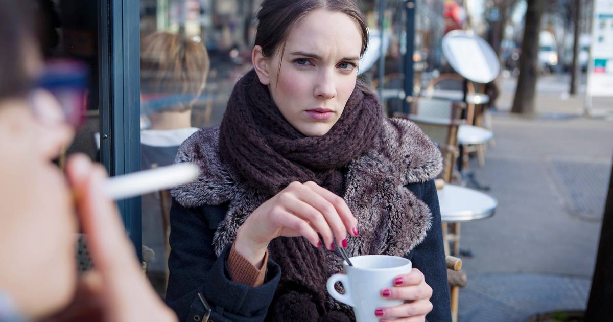 Derdehands rook: wat is het en is het schadelijk voor je gezondheid? 'Hangt zelfs bij couveuses in ziekenhuizen'