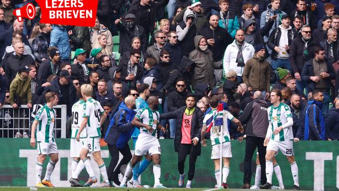 Reacties op rellen voetbalstadions: ‘Zou het helpen als de scheids pas verdergaat als het vak leeg is?’