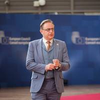 ‘De cijfers voor de eerste maanden van 2026 zijn onthutsend’: De Wever trekt bij Von der Leyen aan alarmbel over oneerlijke Chinese concurrentie