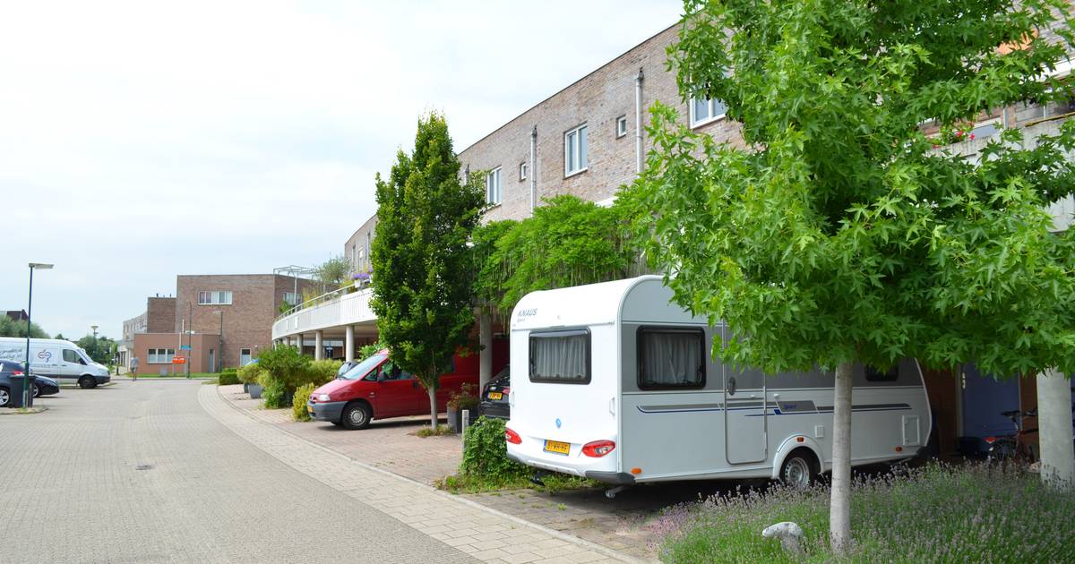 Caravan Nu Echt Niet Langer Dan Drie Dagen Op Straat In Woerden | Woerden |  Ad.Nl