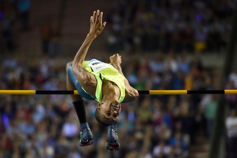 Mutaz Essa Barshim tijdens de Memorial in Brussel. Hij is een van de beste ‘geïmporteerde’ sporters van Qatar. Beeld Photo News