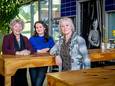 Loekie Ruissen, Eline Senden en Marianne van Heerenveld (vlnr) organiseren een dag in de Weeffabriek waar kinderen het podium op kunnen komen met hun talenten.