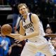 Dirk Nowitzki twee seizoenen langer bij Mavericks