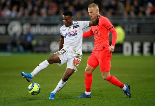 Bakker in duel met Amiens.