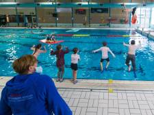 Mening | Zwemleraar moet échte baan worden om tekort op te vullen; terugkeer schoolzwemmen nodig voor veiligheid