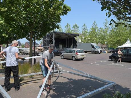 Zaterdag 31 graden, Op de Tôffel haalt hitteplan van stal