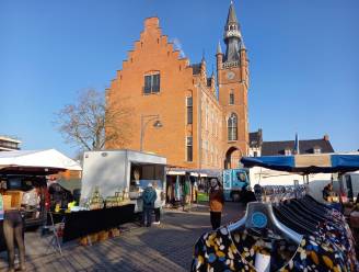 Maldegem zet wekelijkse markt heel april in de kijker