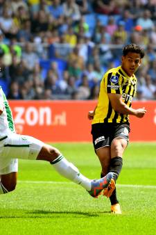 Million Manhoef straalt in GelreDome: lijfsbehoud na crisisjaar levert feest op bij Vitesse