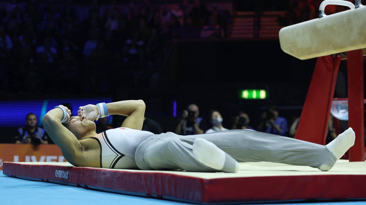 WK turnen: Loran de Munck verspeelt kans op podium door val, Sanna Veerman  vijfde op brug | Meer sport | destentor.nl