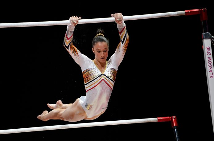 Nina Derwael Imponeert Op Wk Artistieke Gymnastiek Maar Laat Traantjes Om Teamgenoten Meer Sport Hln Be