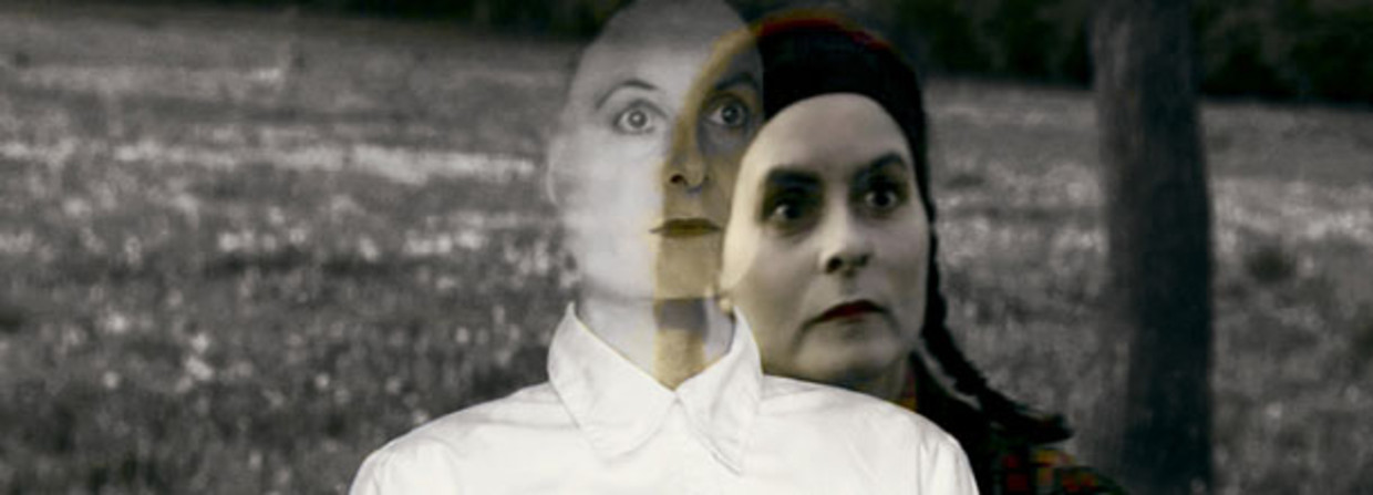 Filmstill uit Marie-france & Patricia Martin, 'Du noir dans le vert', 2004. Beeld 