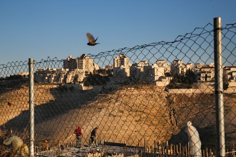 The Israeli settlement of Maale Adumim, near Jerusalem. Israel's ruling Likud Party's central committee unanimously endorsed a resolution on Sunday calling for the annexation of West Bank settlements. Beeld AP