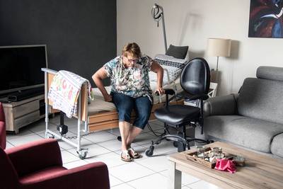 De gootsteen blijft voorlopig Miriams douche