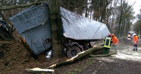 Zwaar ongeluk met vrachtwagen uit Fleringen in Duitsland - Tubantia