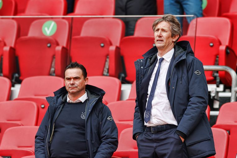 Ajax Wist Voor Herbenoeming Overmars Al Van Gedrag Directeur