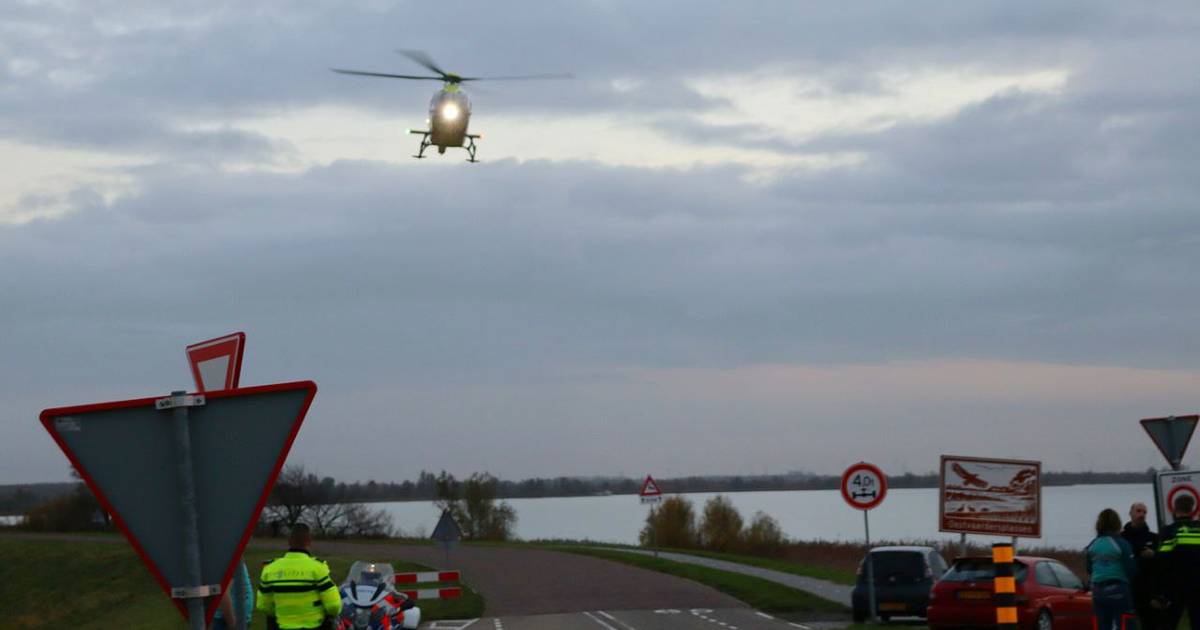 Fietser gewond bij aanrijding met auto in Lelystad.
