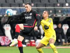 Dortmund profiteert van zeperd Bayern na wederopstanding, Freiburg zonder besmette Flekken gelijk