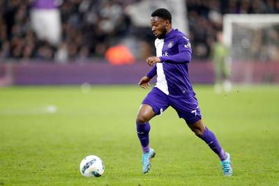 Coup dur pour Anderlecht: opération et plusieurs mois d'absence pour Amuzu