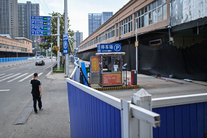 De Wuhanmarkt is lange tijd gesloten geweest.