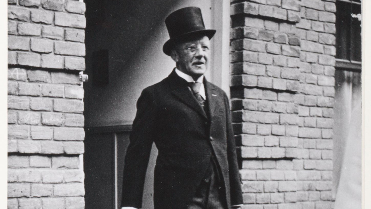 Van Oudshoorn geeft filosofische overpeinzingen dramatische lading