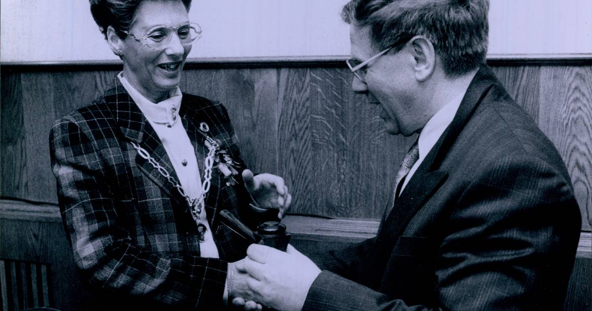 Els Blaak, eerste vrouwelijke burgemeester van Twente, op 87-jarige leeftijd overleden