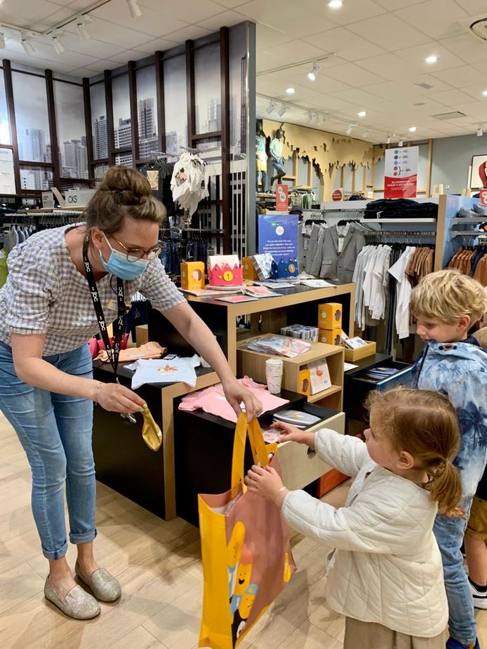 De kleutertjes van De Dorpsparel in de JBC in Tielt