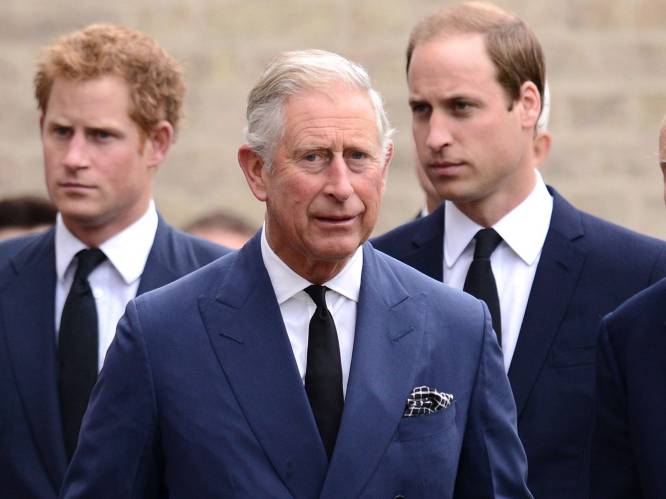 Vriendin van koningin Camilla: "Het is William die zijn vader tegenhoudt zich te verzoenen met prins Harry”