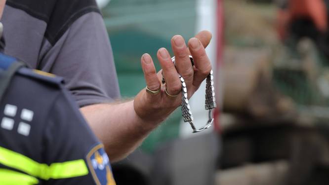 Politie neemt peperdure horloges van 140.000 euro in beslag en vervolgt man (68) voor witwassen