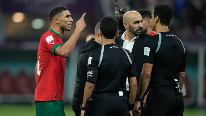 Woedende Hakimi haalt na verloren WK-duel Marokko verhaal bij FIFA-baas Infantino