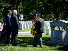 Alexander De Croo rend hommage aux victimes de la guerre au cimetière d'Arlington