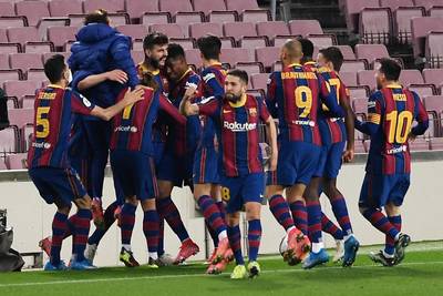 Nieuwe ‘remontada’: Barcelona kruipt door allerkleinste gaatje tegen Sevilla en gaat naar finale Copa del Rey