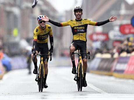 Ongekende overmacht Jumbo-Visma: Wout van Aert schenkt Christophe Laporte overwinning Gent-Wevelgem