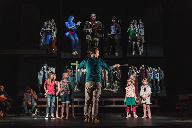 'Lam Gods' van Milo Rau: de openingsvoorstelling van het nieuwe seizoen van NTGent. Beeld Michiel Devijver