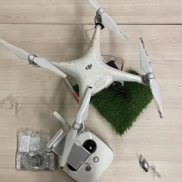 twee personen die met een drone in gevangenis wilden droppen | Dordrecht | AD.nl