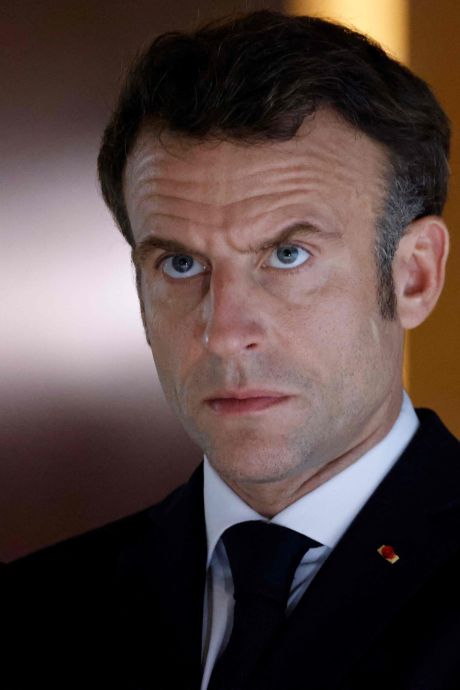 Réforme des retraites: Macron appelle à “apaiser” et "écouter les colères" devant des parlementaires