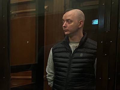 Russische ex-journalist Ivan Safronov veroordeeld tot 22 jaar cel voor 