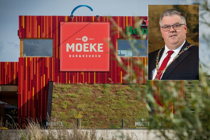 Restaurant Moeke. Inzet: burgemeester Hubert Bruls.