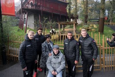 Mantelzorgers met NEC naar de dierentuin: 'Waardering is heel fijn'