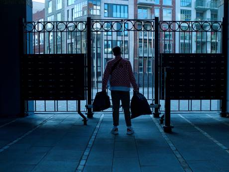 Snelle’s vader over omgaan met haters: ‘Ik gun je bord voor je kop, dat het je geen fuck kan schelen’